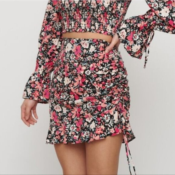 Dynamite Ruched Ruffle Floral Mini Skirt - Picture 1 of 7